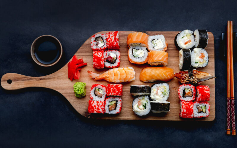 colorful-sushi-maki-set (1)-2